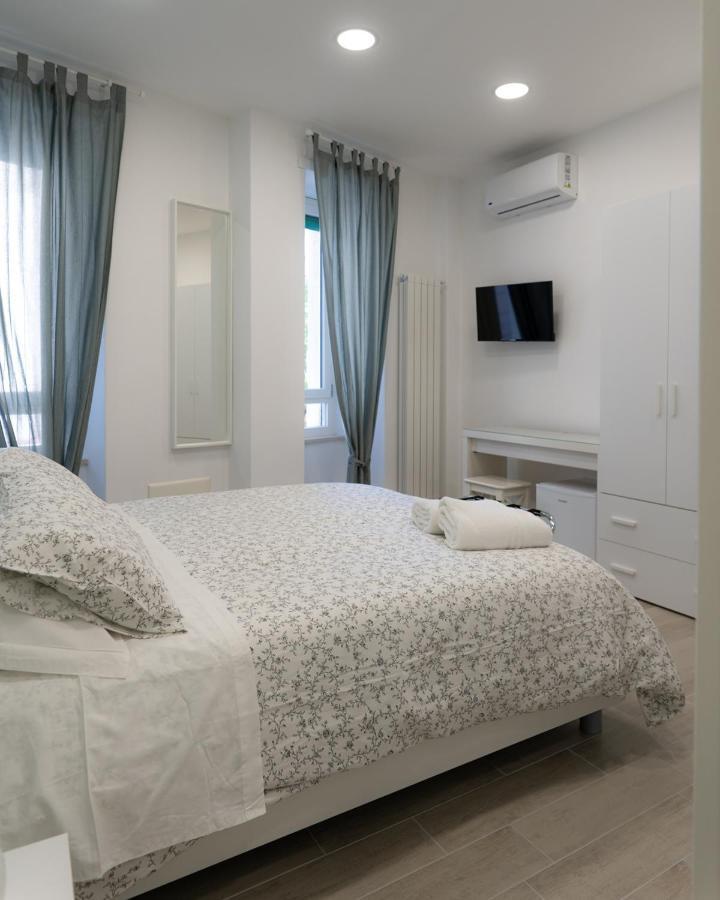 Dimora Cavour Hotel Nápoly Kültér fotó