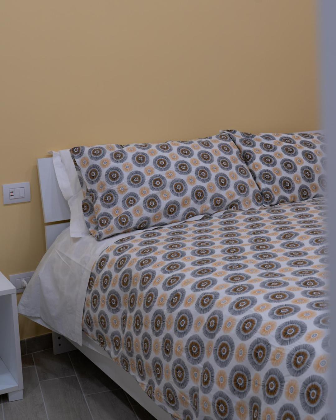 Dimora Cavour Hotel Nápoly Szoba fotó